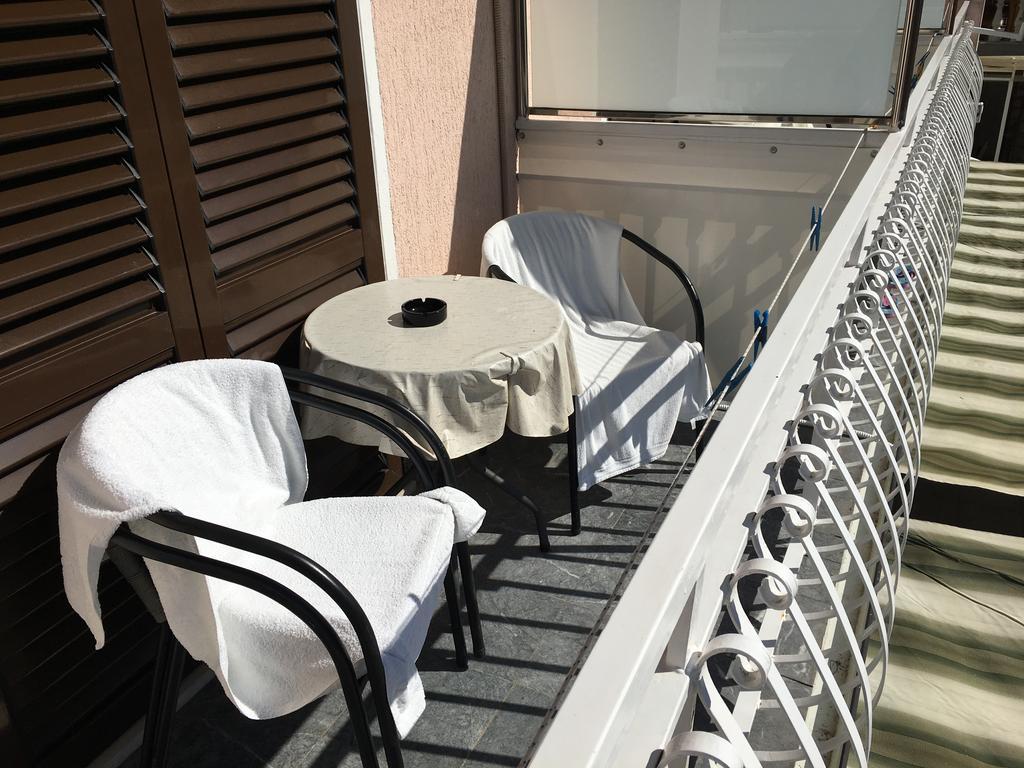 Apartments Upitnik Herceg Novi Exterior foto